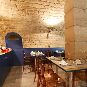 *** Hotel Trianon Gare De Lyon Francia